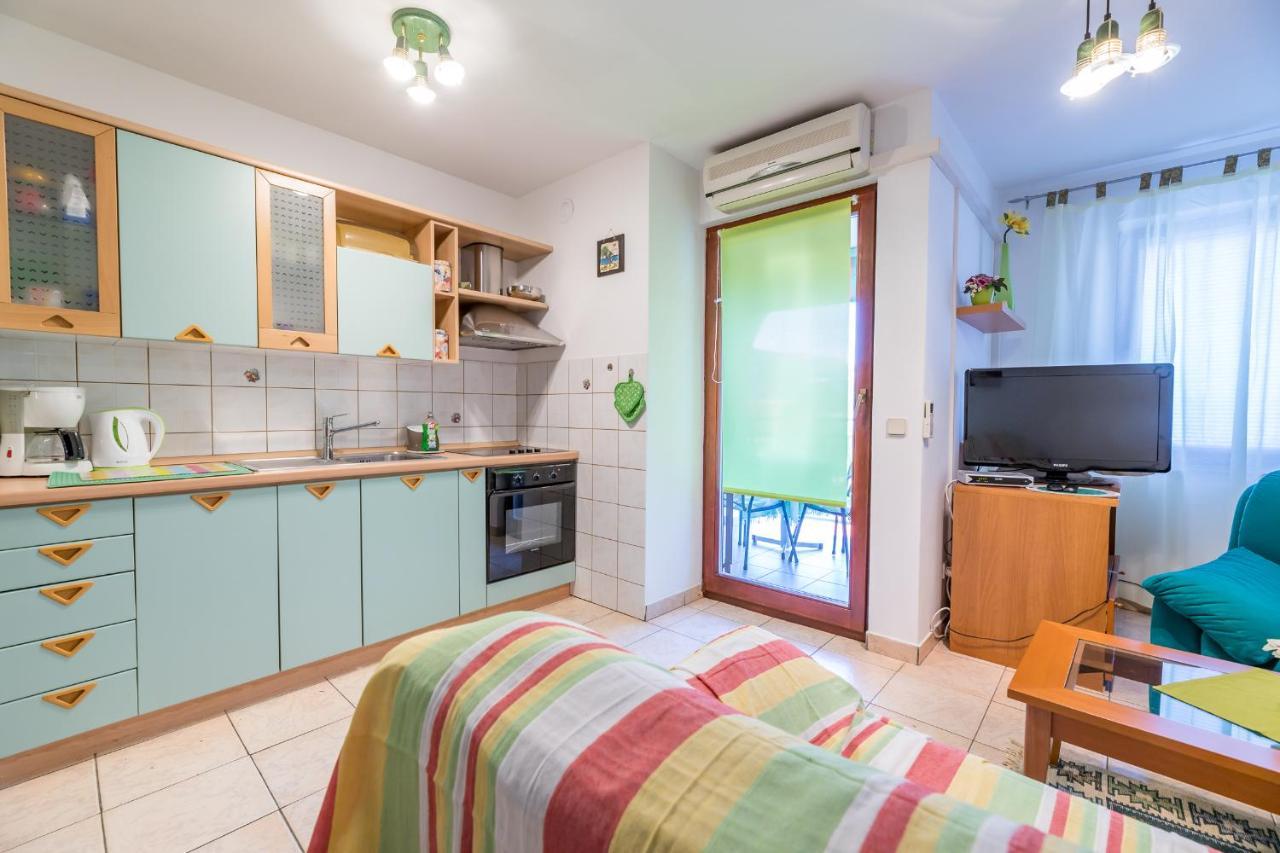 Lily Apartment Baska  Luaran gambar